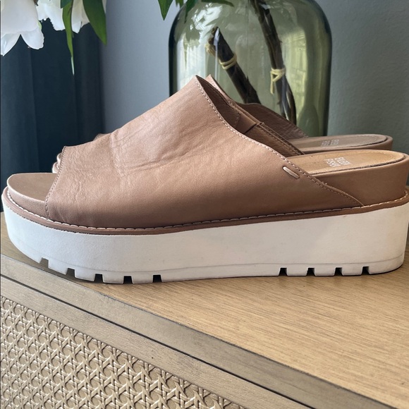 Eileen Fisher level up Platform Slide Sandals - Picture 2 of 3